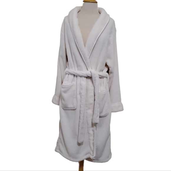Brookstone Intimates & Sleepwear Brookstone Nap Long Plush Robe